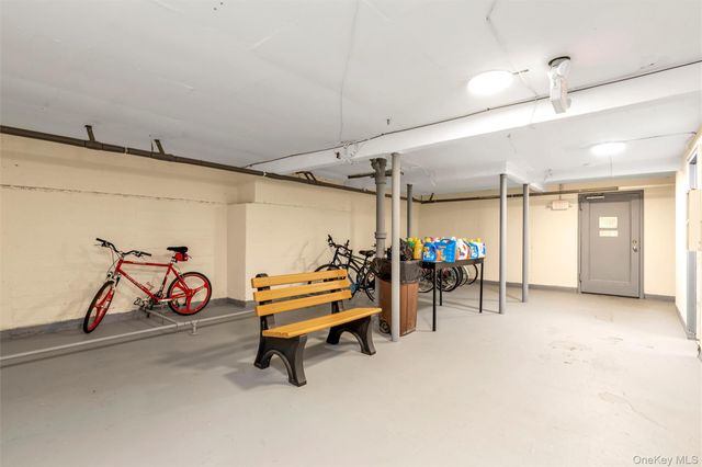 43 N Forest Avenue C-23, Rockville Centre, NY 11570