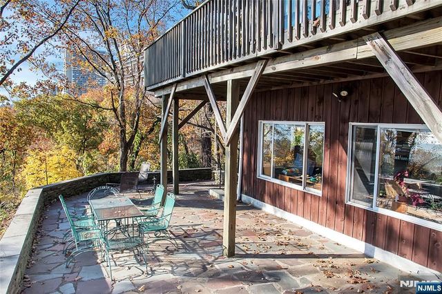 1470 Palisade Terrace, Fort Lee, NJ 07024