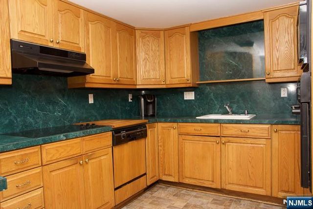 1470 Palisade Terrace, Fort Lee, NJ 07024