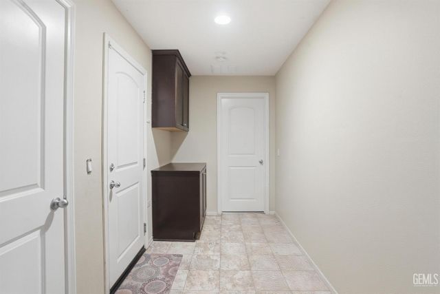 7309 Glitter Way, Bakersfield, CA 93313