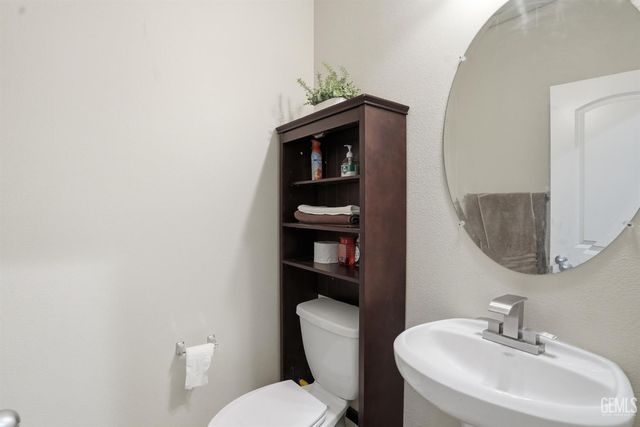7309 Glitter Way, Bakersfield, CA 93313