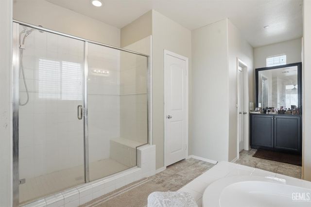 7309 Glitter Way, Bakersfield, CA 93313
