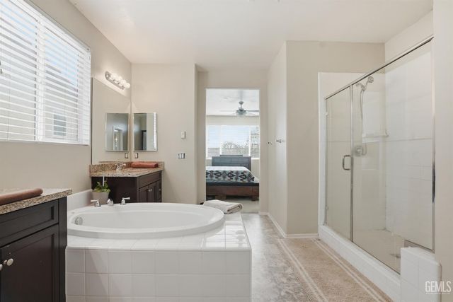 7309 Glitter Way, Bakersfield, CA 93313