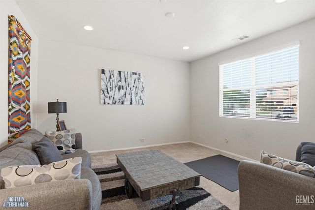7309 Glitter Way, Bakersfield, CA 93313