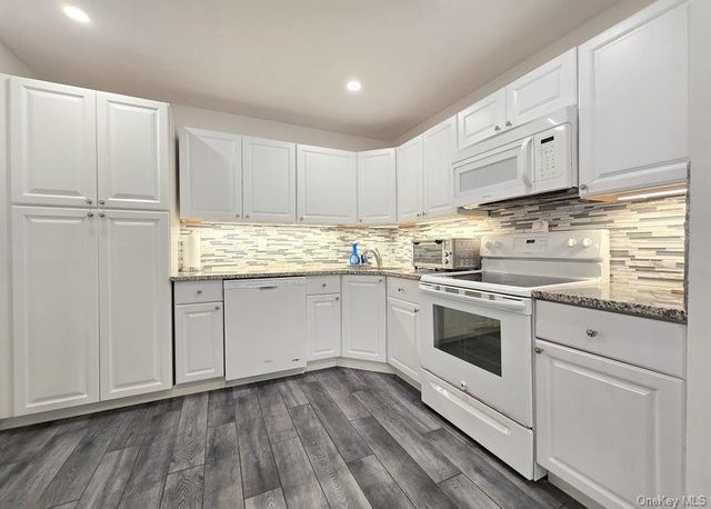 239 Birchwood Road, Coram, NY 11727