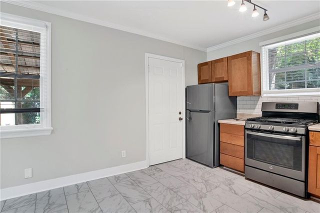312 Pineview Lane W, Mobile, AL 36608