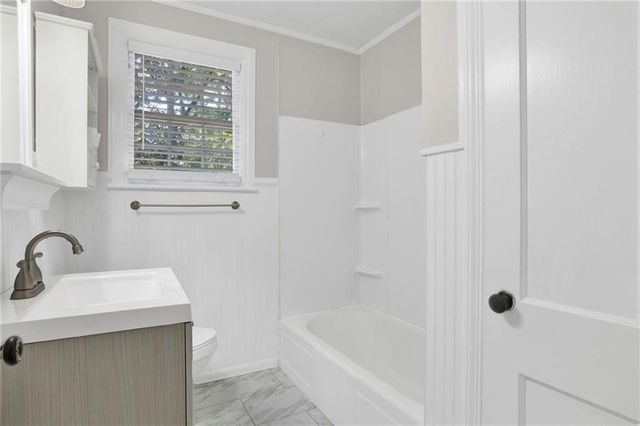 312 Pineview Lane W, Mobile, AL 36608