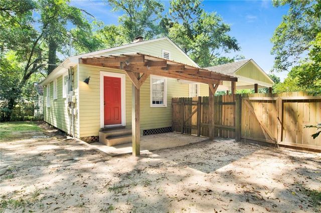 312 Pineview Lane W, Mobile, AL 36608