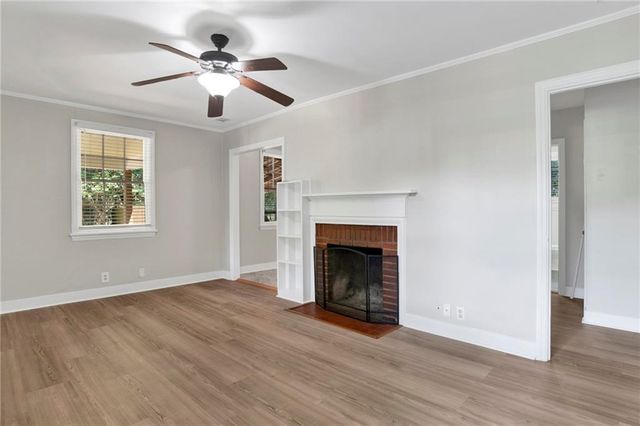 312 Pineview Lane W, Mobile, AL 36608