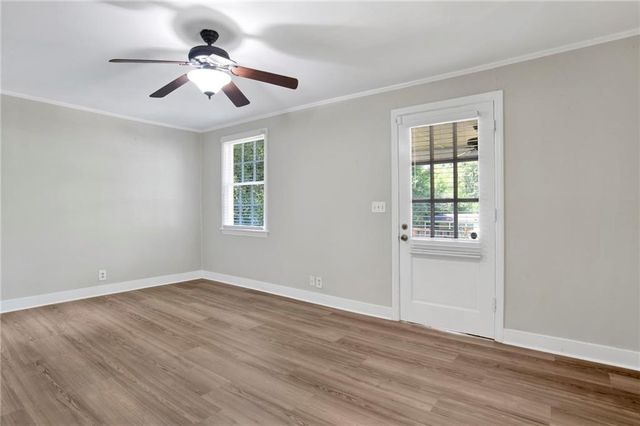 312 Pineview Lane W, Mobile, AL 36608