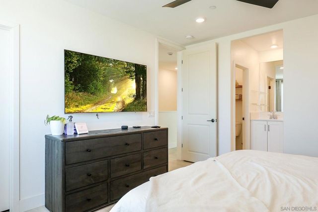 6861 Secano St, San Diego, CA 92154