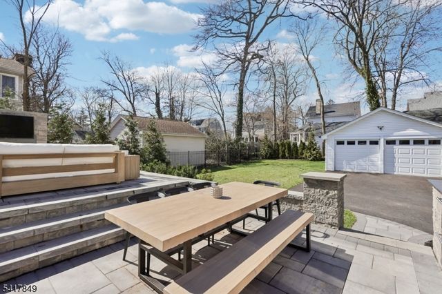 621 Kimball Ave, Westfield Town, NJ 07090