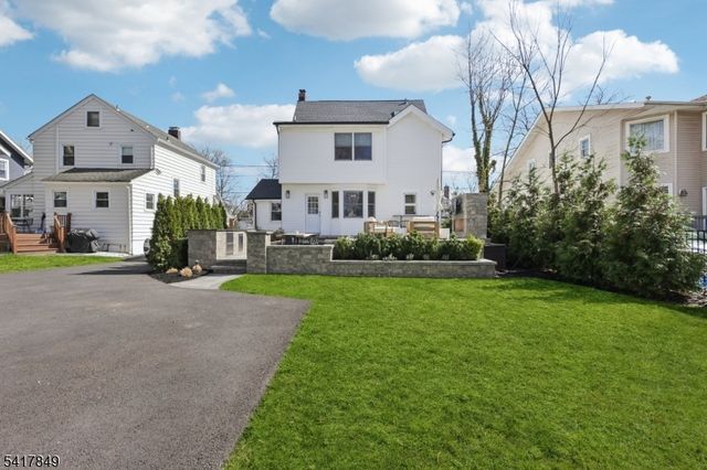 621 Kimball Ave, Westfield Town, NJ 07090