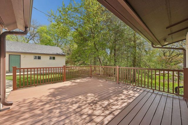 15221 Crestview Lane, Minnetonka, MN 55345