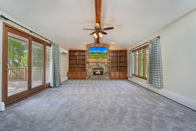 15221 Crestview Lane, Minnetonka, MN 55345
