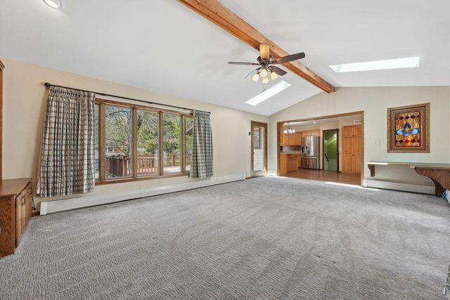 15221 Crestview Lane, Minnetonka, MN 55345