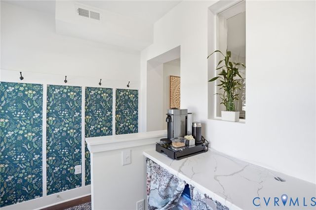 2814 W Grace St, Richmond, VA 23221