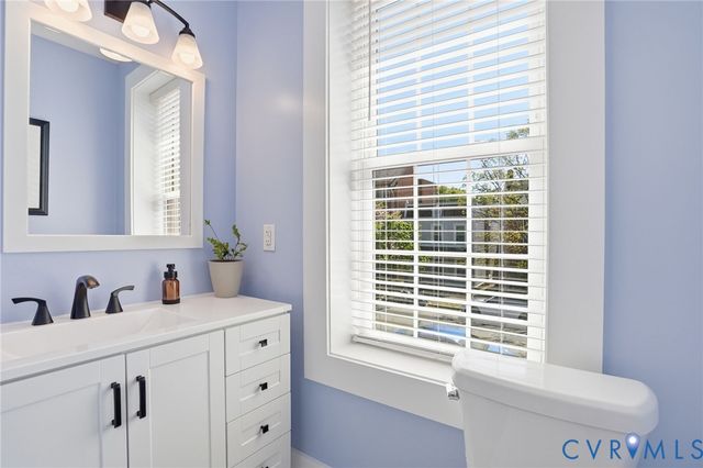 2814 W Grace St, Richmond, VA 23221