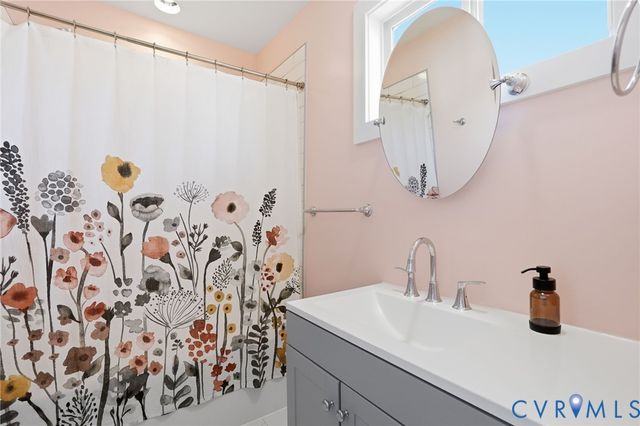 2814 W Grace St, Richmond, VA 23221
