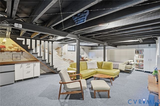 2814 W Grace St, Richmond, VA 23221