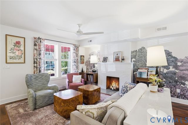 2814 W Grace St, Richmond, VA 23221