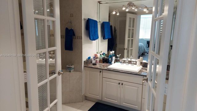 3140 S Ocean Dr 1510, Hallandale Beach, FL 33009