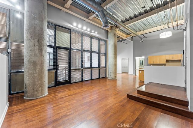 1100 S Grand A109, Los Angeles, CA 90015