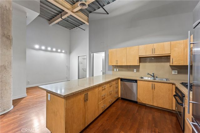 1100 S Grand A109, Los Angeles, CA 90015