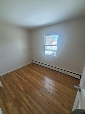 148 N 22nd Street 2 nd floor, Wheatley Heights, NY 11798
