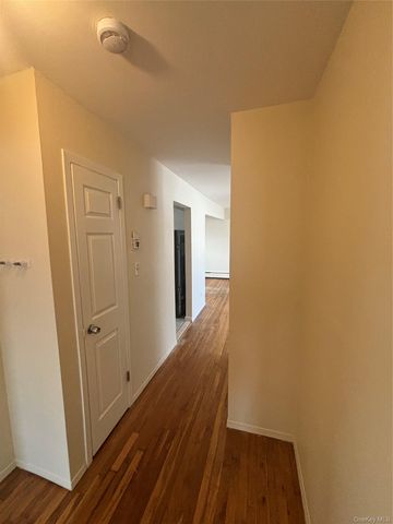 148 N 22nd Street 2 nd floor, Wheatley Heights, NY 11798