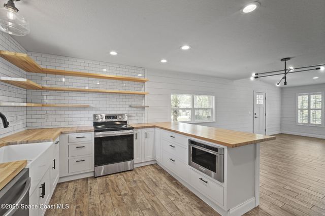 1668 Oceana Drive, Merritt Island, FL 32952