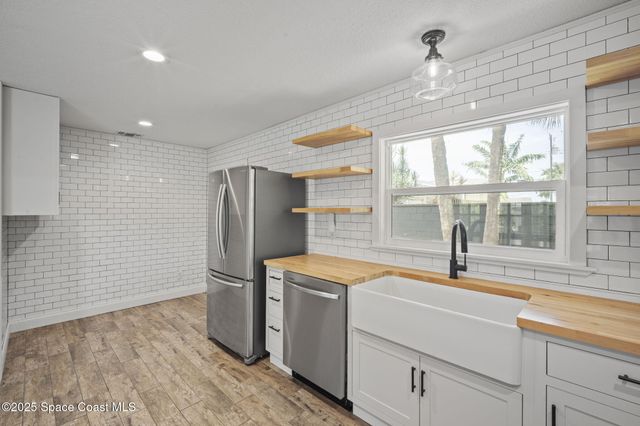 1668 Oceana Drive, Merritt Island, FL 32952