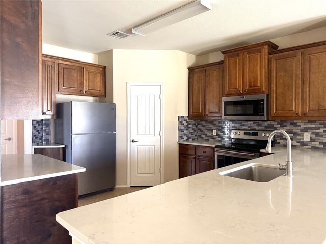4809 Hidden Pond Drive, Frisco, TX 75036