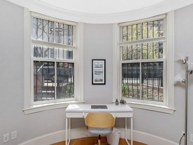 70 E Brookline St. 1, Boston, MA 02118