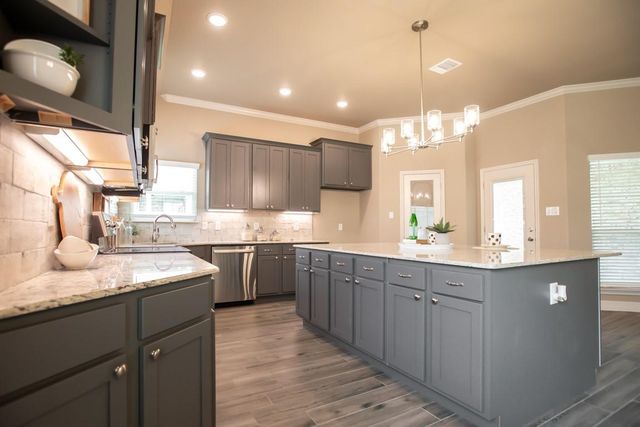 1014 Winchester DR, Nolanville, TX 76559