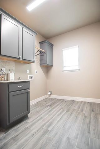 1014 Winchester DR, Nolanville, TX 76559