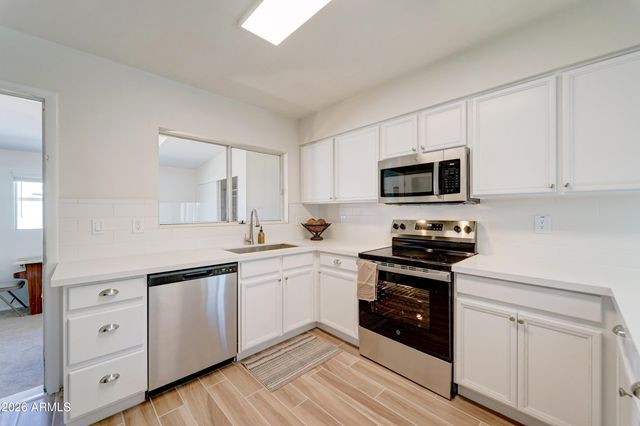 5132 W CORRINE Drive, Glendale, AZ 85304