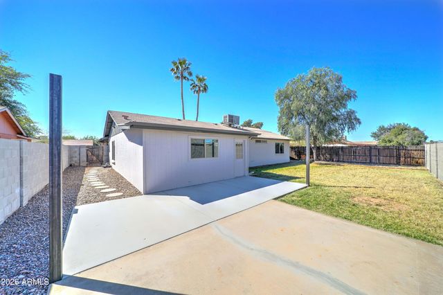 5132 W CORRINE Drive, Glendale, AZ 85304