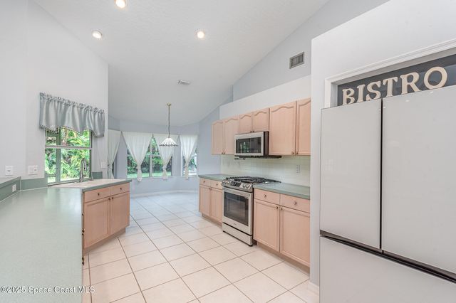 459 Kimberly Drive, Melbourne, FL 32940