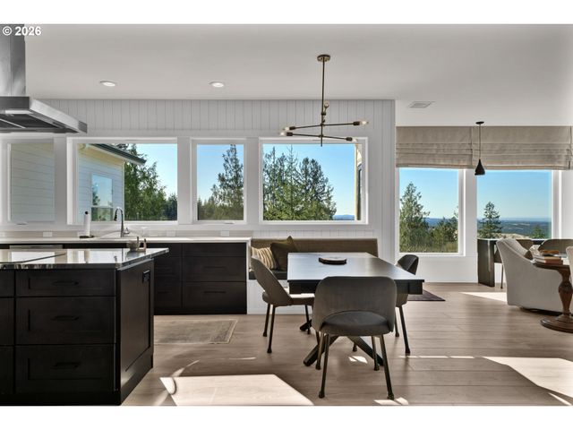 88620 OCEAN VIEW Ln, Florence, OR 97439