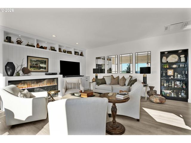 88620 OCEAN VIEW Ln, Florence, OR 97439