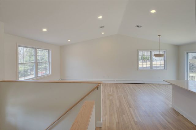 49 Meadow Sweet Trail, Narragansett, RI 02874