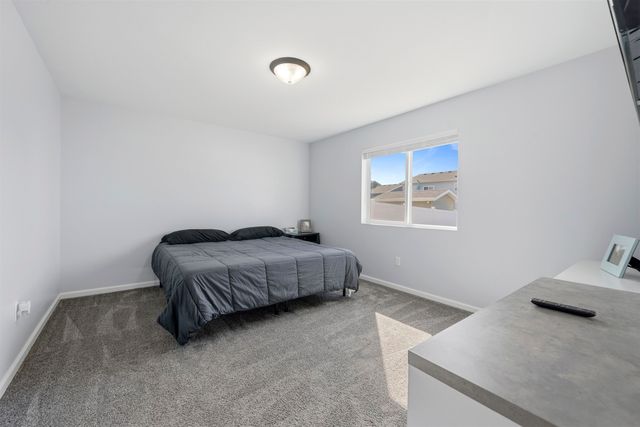 3213 14TH ST NW NW, Minot, ND 58703