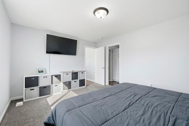 3213 14TH ST NW NW, Minot, ND 58703