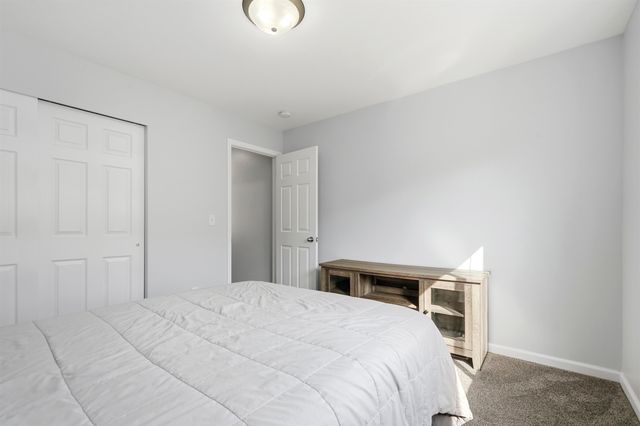3213 14TH ST NW NW, Minot, ND 58703