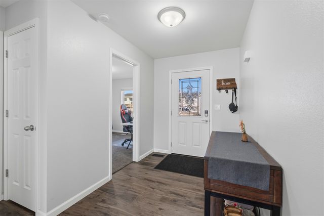 3213 14TH ST NW NW, Minot, ND 58703
