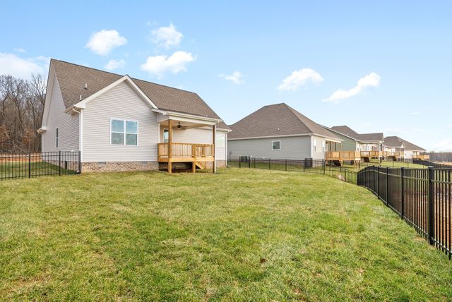 1188 Ross Farms Blvd, Clarksville, TN 37043