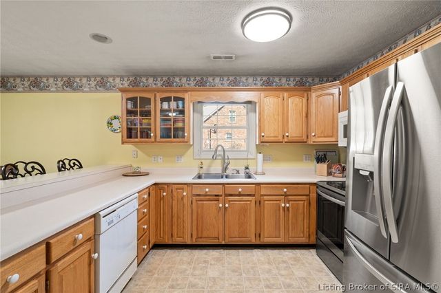 1711 Nole Drive, Jeffersonville, IN 47130