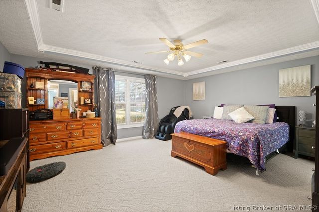 1711 Nole Drive, Jeffersonville, IN 47130