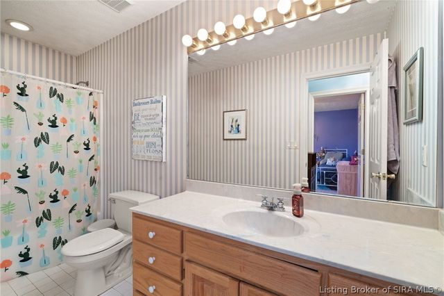 1711 Nole Drive, Jeffersonville, IN 47130